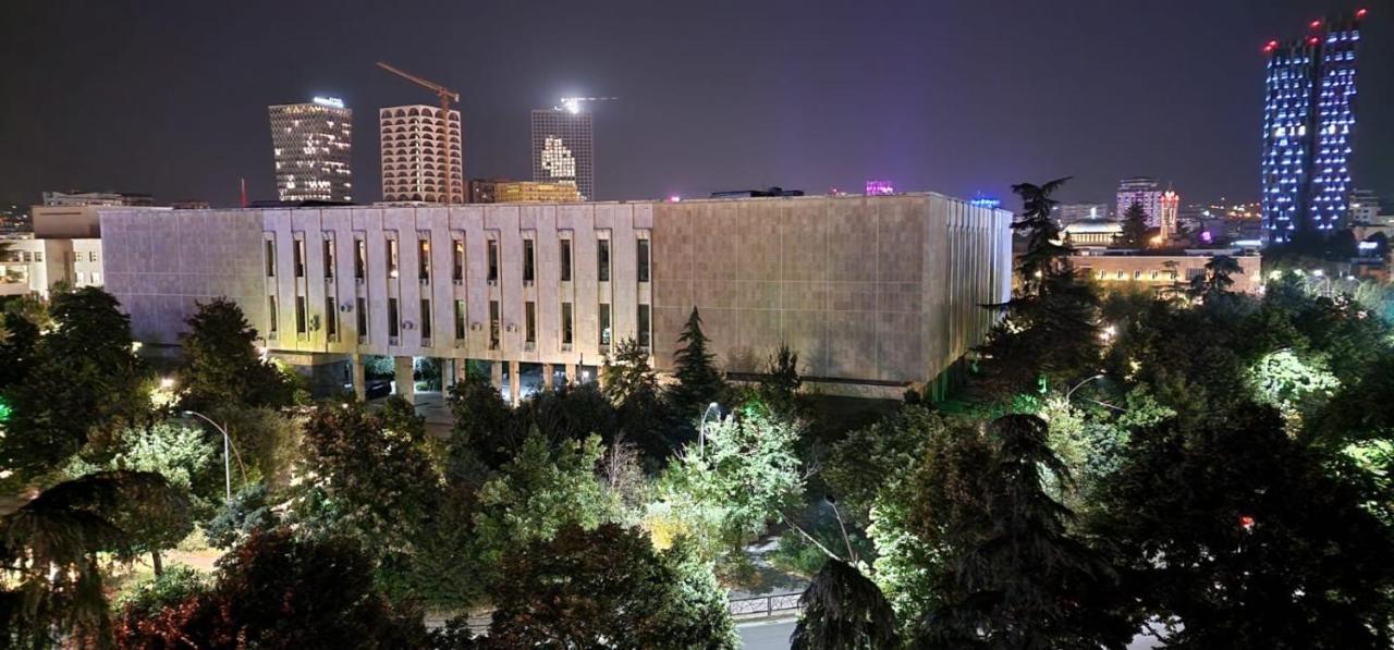 Apartment In Skanderbeg Square - Tirana Center 2 Luaran gambar