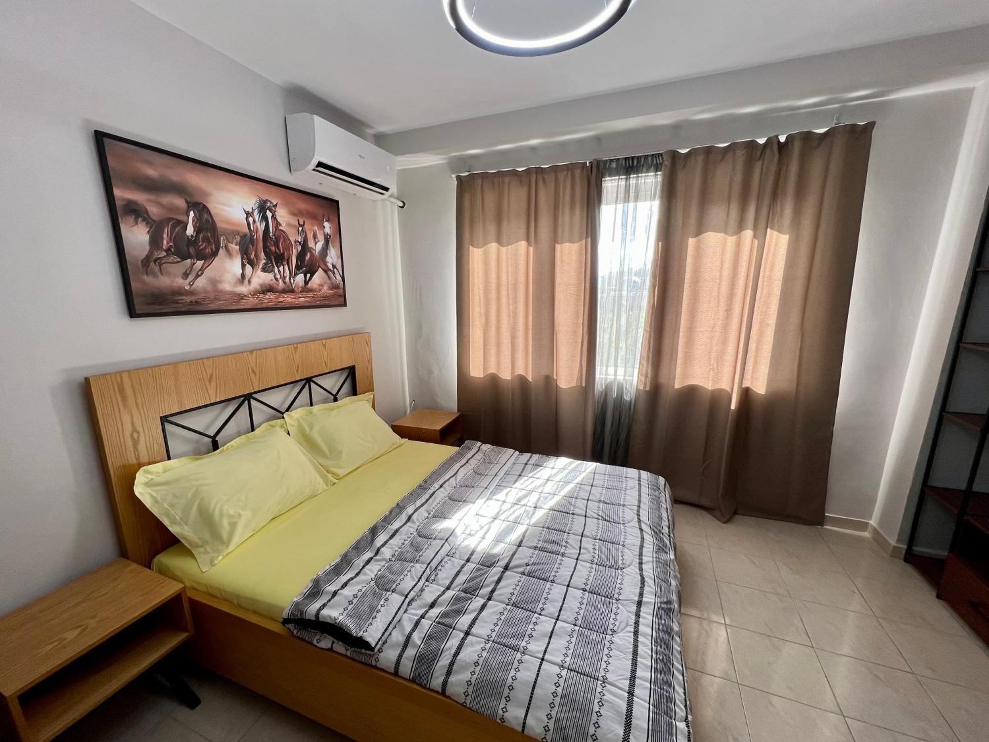 Apartment In Skanderbeg Square - Tirana Center 2 Luaran gambar